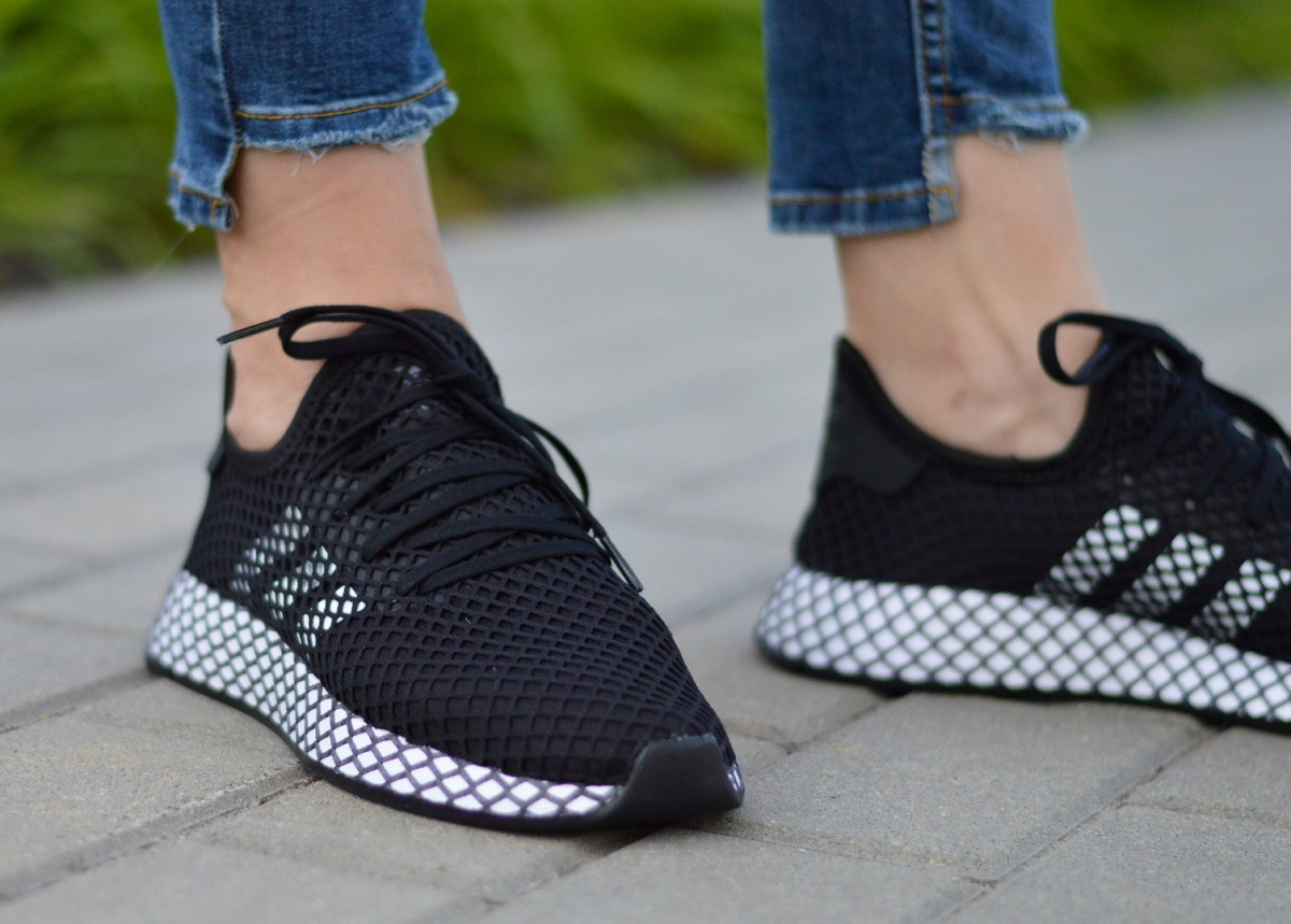 deerupt runner j adidas